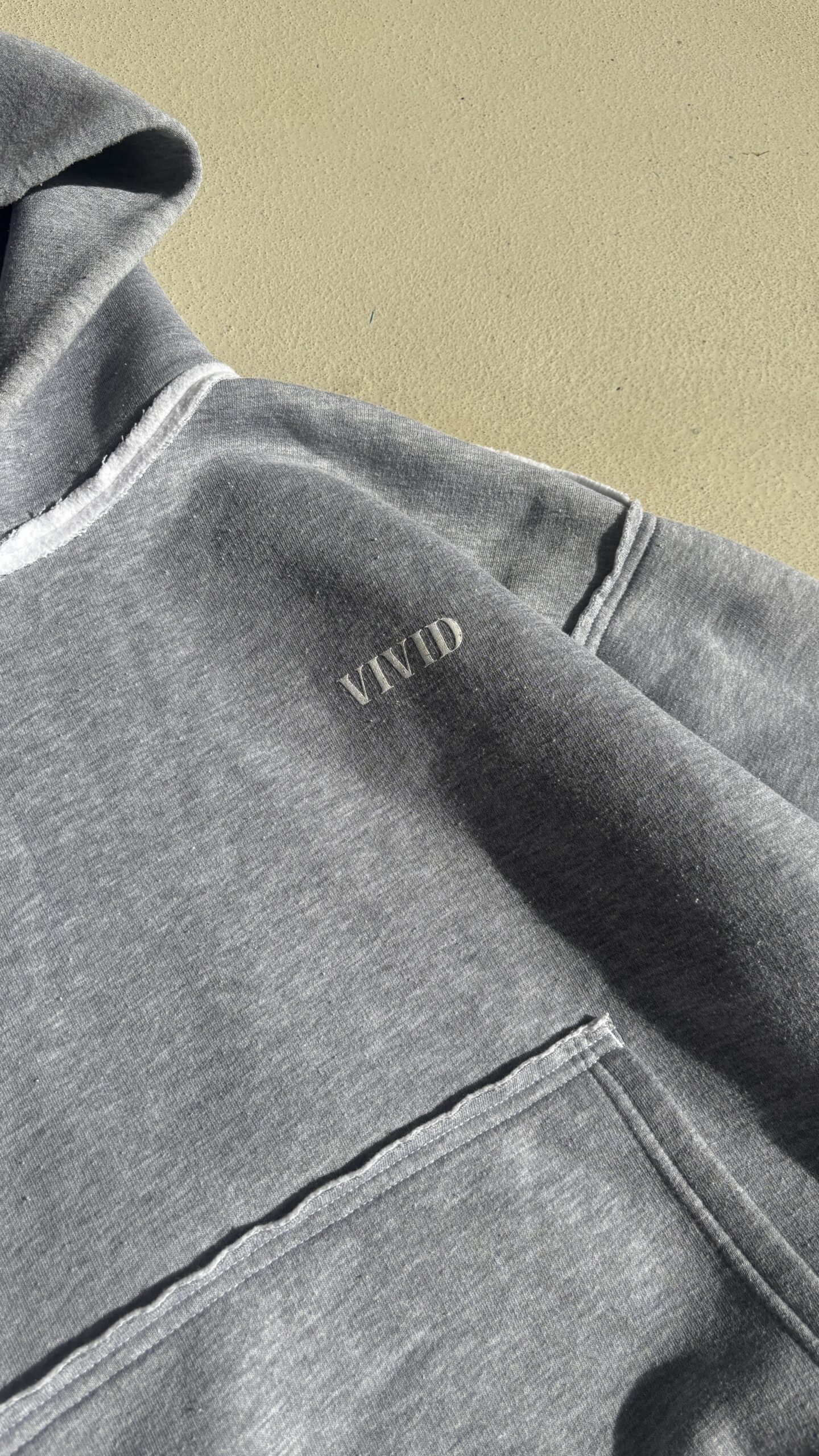 GREY VIVID TRACKSUIT HOODIE - Image 2